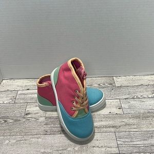 Girls shoes